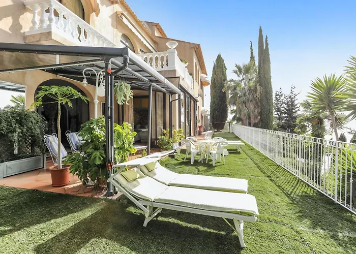 Apartamento En Bord De à Avec Piscine Privée 80 M² Menton